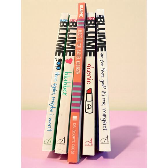 Lot of FIVE (5) Judy Blume books - Picture 2 of 2